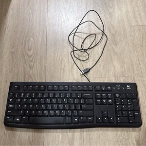 Logitech K120 Ergonomic Desktop USB Keyboard - Black (920-002478)